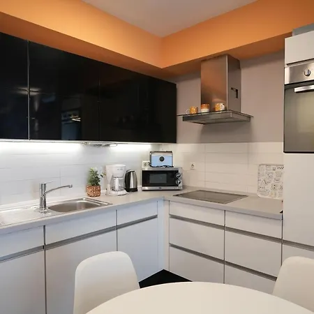 Hollo 12 * Budapeszt